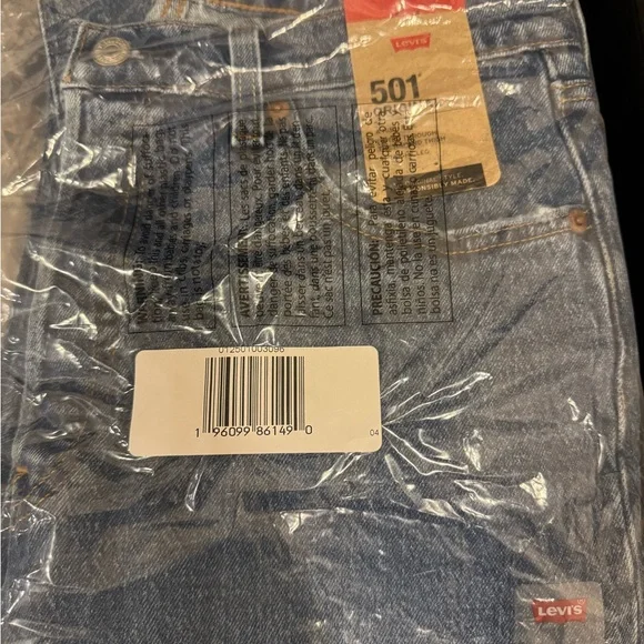 Bundle 11 pairs of NWT size 29 women’s Levi’s jeans